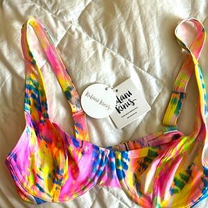 Multi colored underwire bikini top